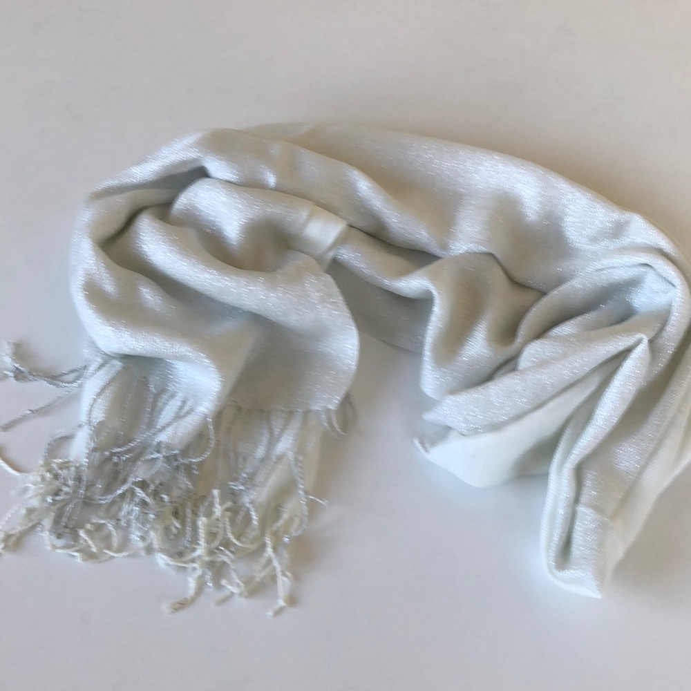 NWOT Long fringed scarf/wrap-lovely for party or date night